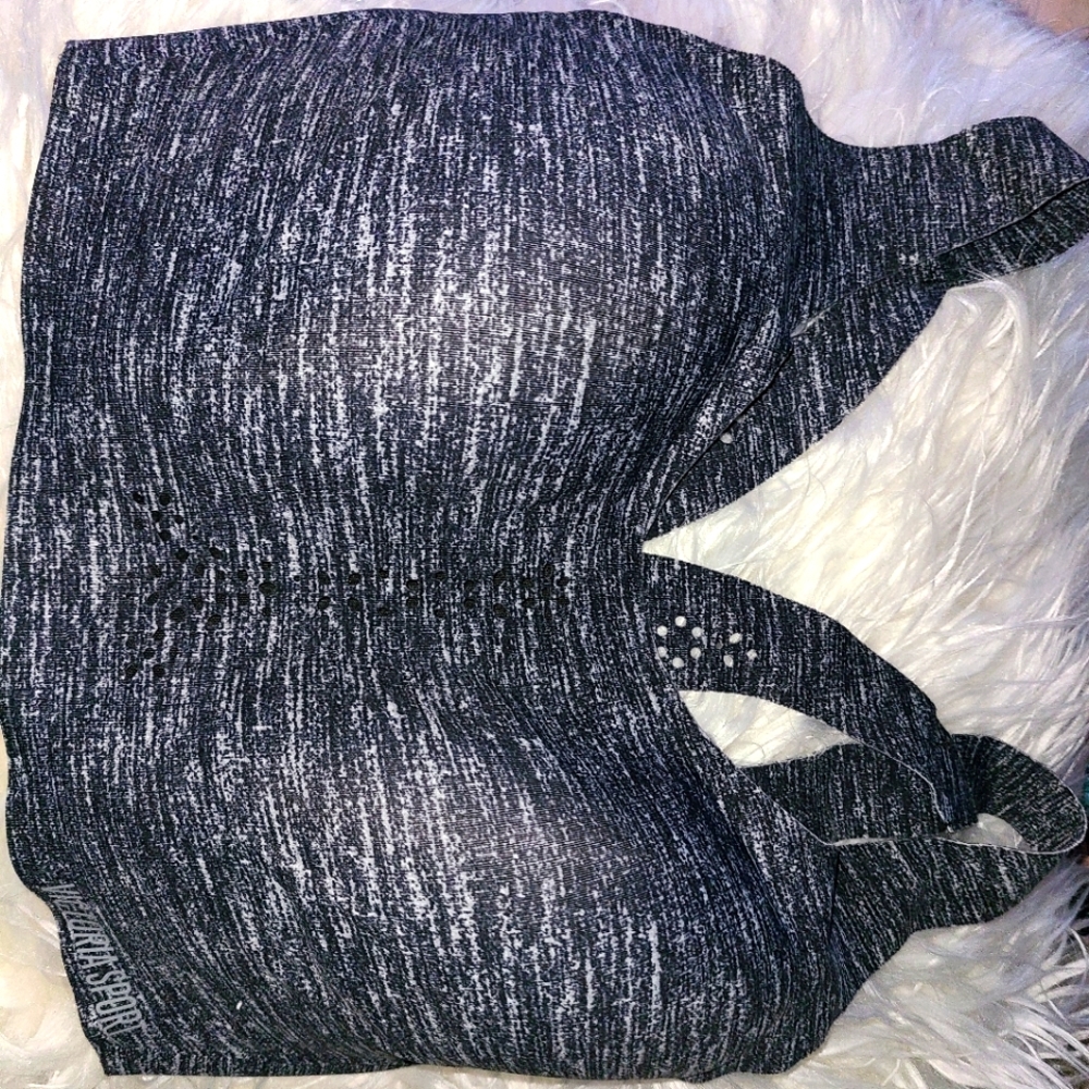 Victoria Sport Size 32DDD